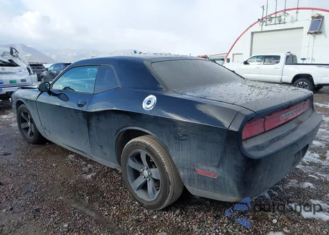 2013 Dodge Challenger Sxt z USA, uszkodzony, nr VIN 2C3CDYAG8DH692302